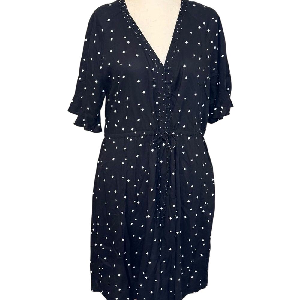Next dress black and white short sleeve dot pattern open neck tie waist US Sz 12